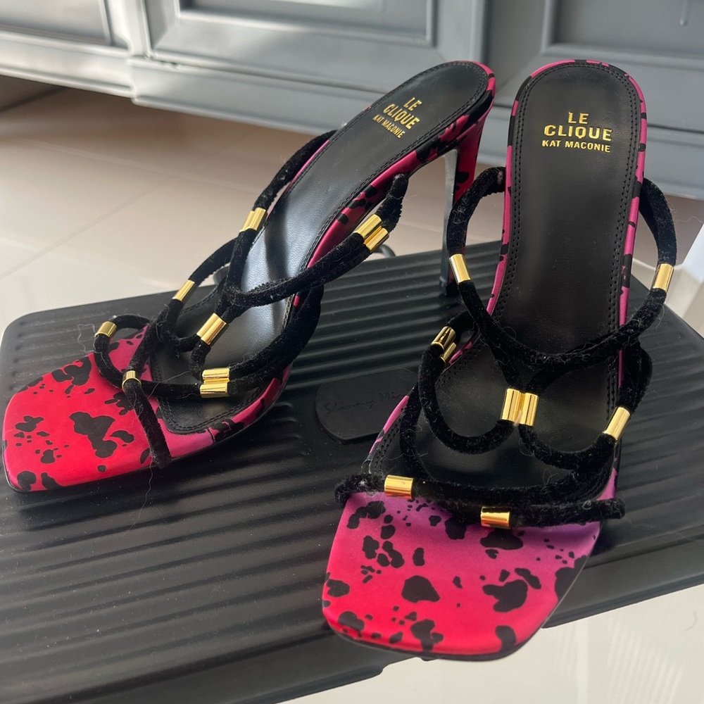Clique by Kat Maconie Sandals with black and gold detail, pink and purple print